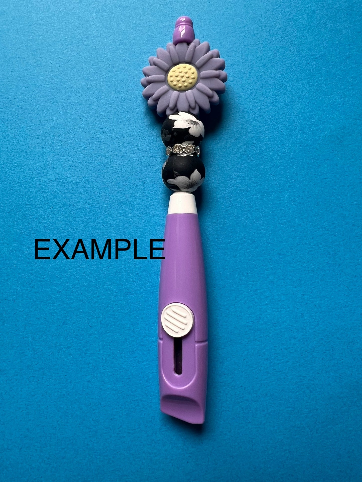 Beadable box cutter (purple)