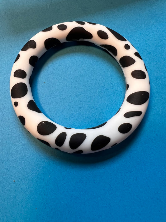 Cow print silicone ring